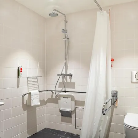 Intercityhotel ホテル 4*